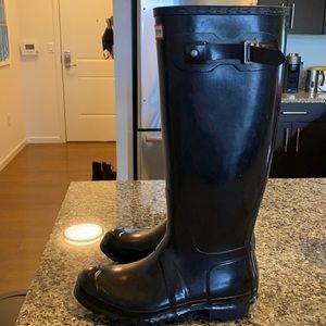Women’s Hunter Tall Black Rain Boots Size 9